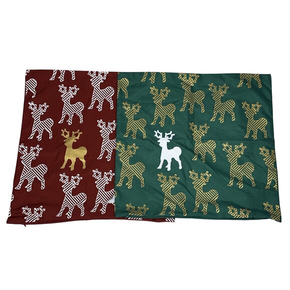 Pokémon Christmas Winter Pillow Covers Reindeers Green Burgundy Zip Lot of 2 - Picture 2 of 16